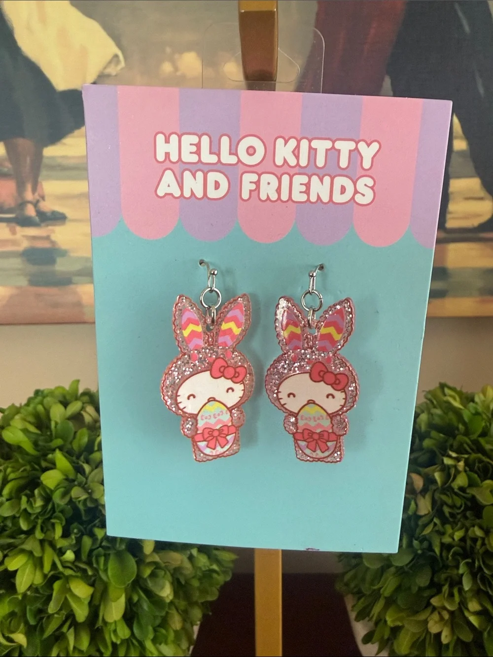 HELLO KITTY AND FRIENDS 🐰 CUTE GLITTERY EASTER BUNNY🐰 DANGLE EARRINGS 🌟NWT🌟